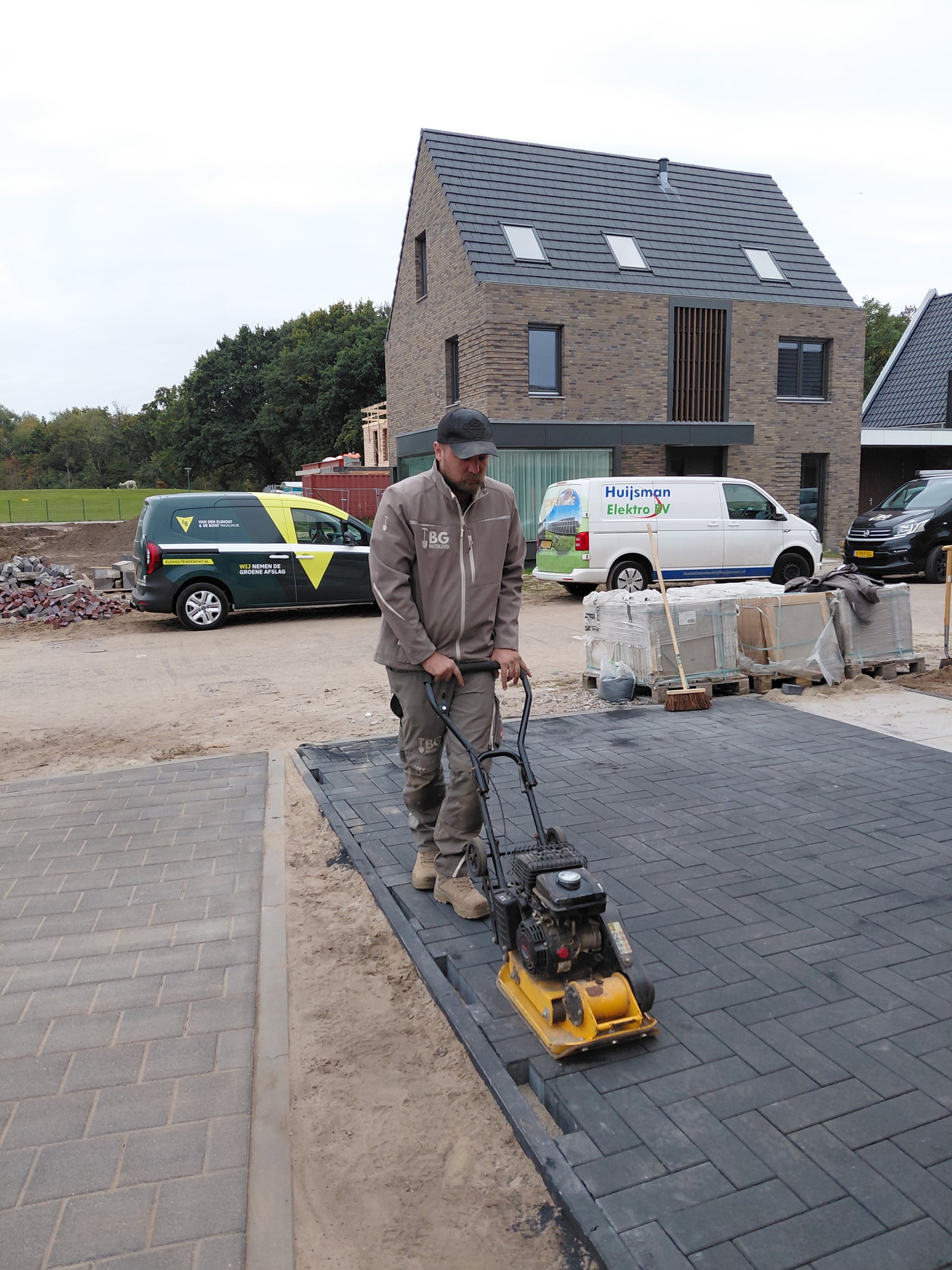 Pergola en vlonder op maat, regio Den Bosch (2025) — foto 2